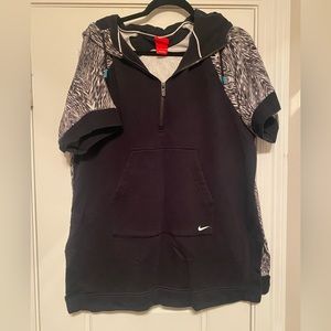 Nike pullover
